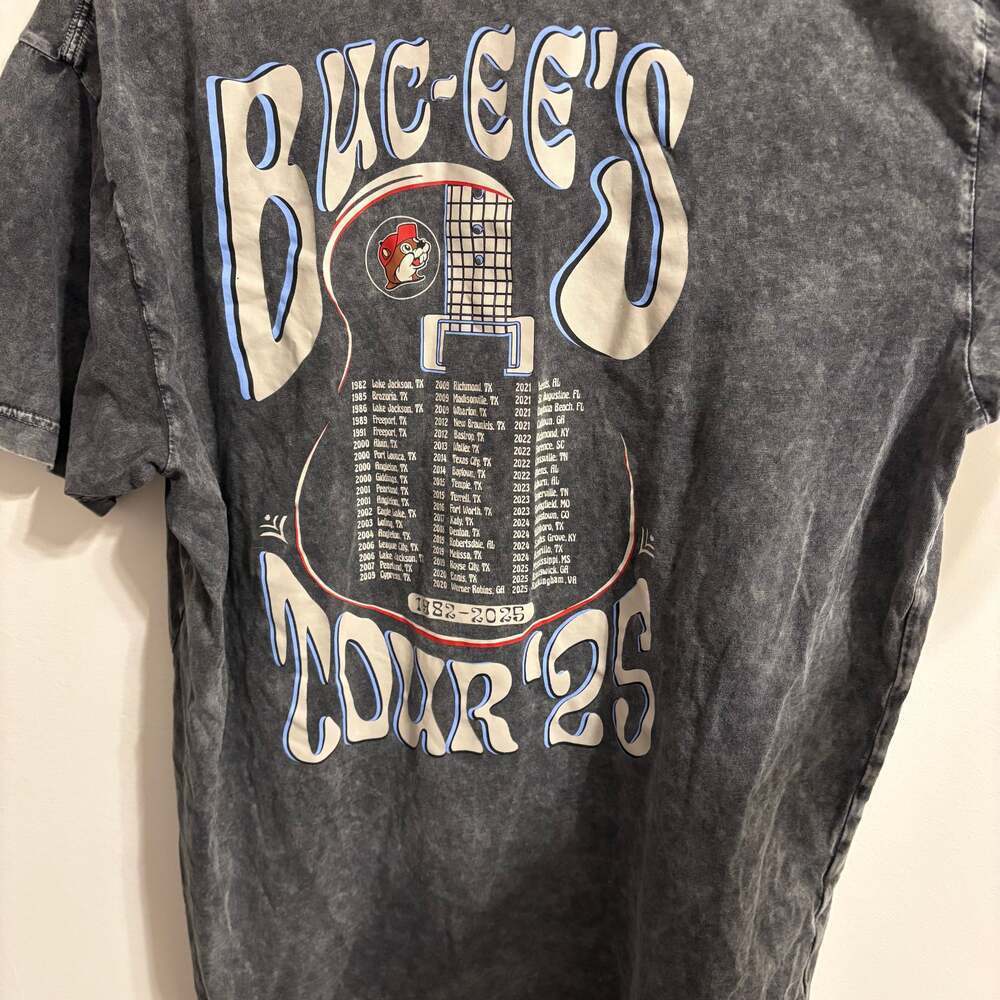 Buc-ee's 2025 Tour T-Shirt Grey - size L - Picture 3 of 4